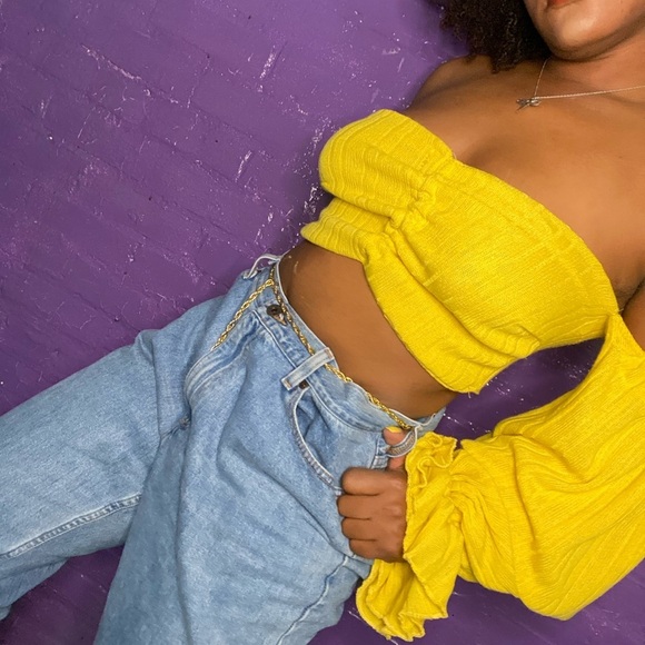 Yellow ribbed knit off the shoulder crop top - Picture 8 of 8